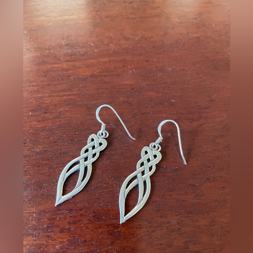 Elegant Vintage Celtic Endless Knot Sterling Silver 925 Drop Dangle Earrings